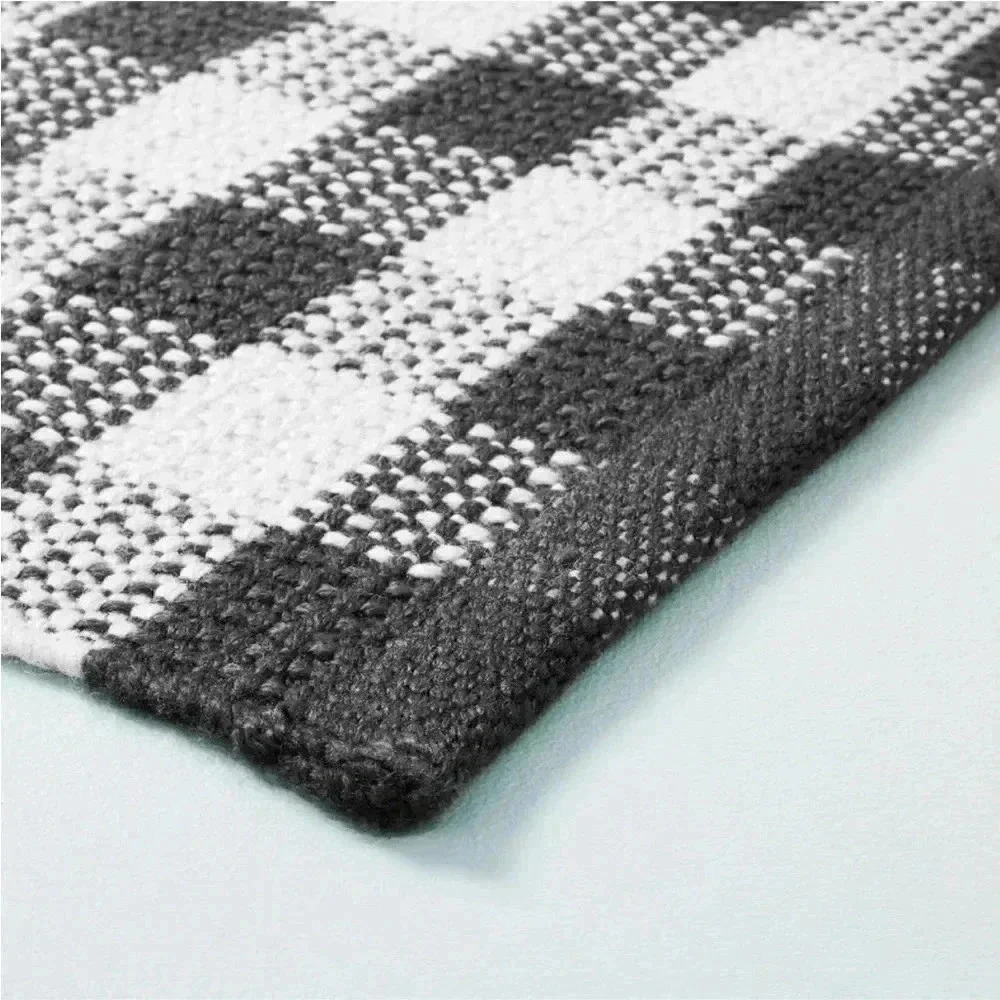 NWT Textured‎ Gingham Indoor/ Outdoor Woven Accent Rug Dark - Hearth & Ha…